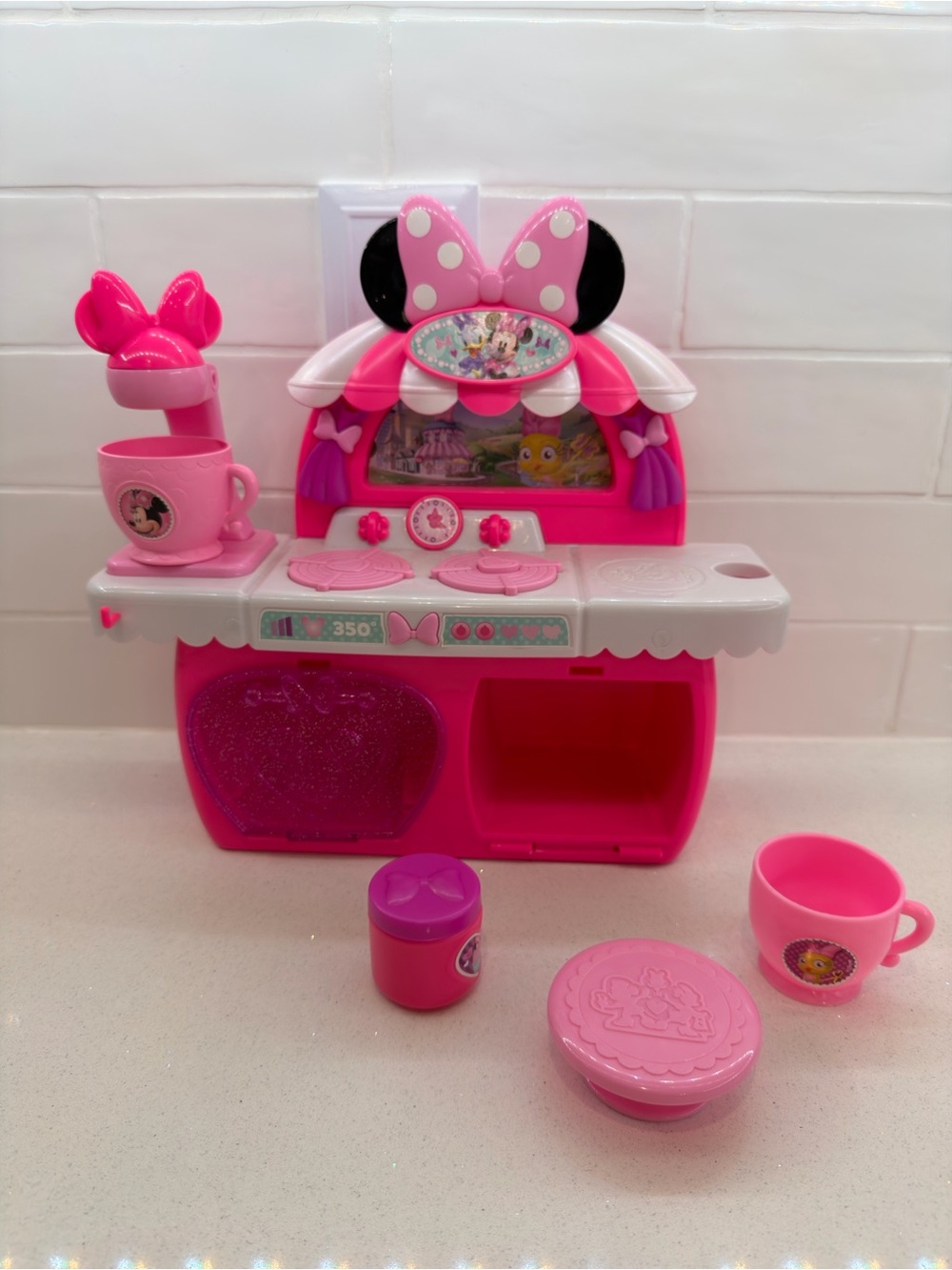 Disney Minnie Mouse Pink and White Toy Kitchen Playset